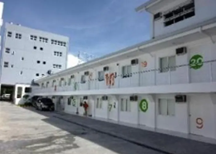 Hotel Islands Mactan 2*